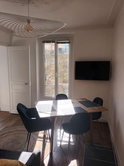 Ferienwohnung Tres Parisien Et Ensoleille Exterior foto